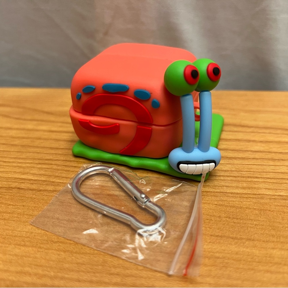 SpongeBob SquarePants Gary the Snail Silicone AirPods Case Cover with Carabiner